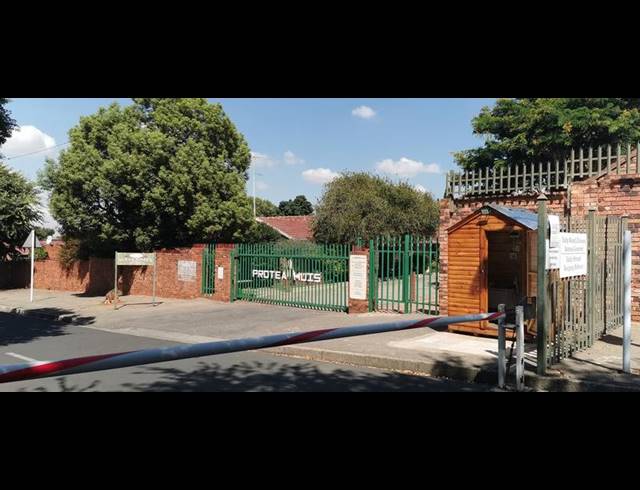 1 BEDROOM APARTMENT FOR SALE IN PRIMROSE